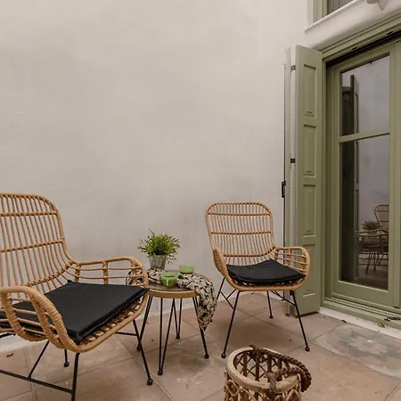 דירה Kear Naxos City
